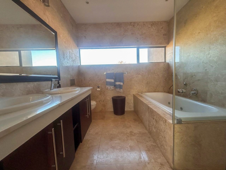 5 Bedroom Property for Sale in Waterford Golf and River Estate Free State